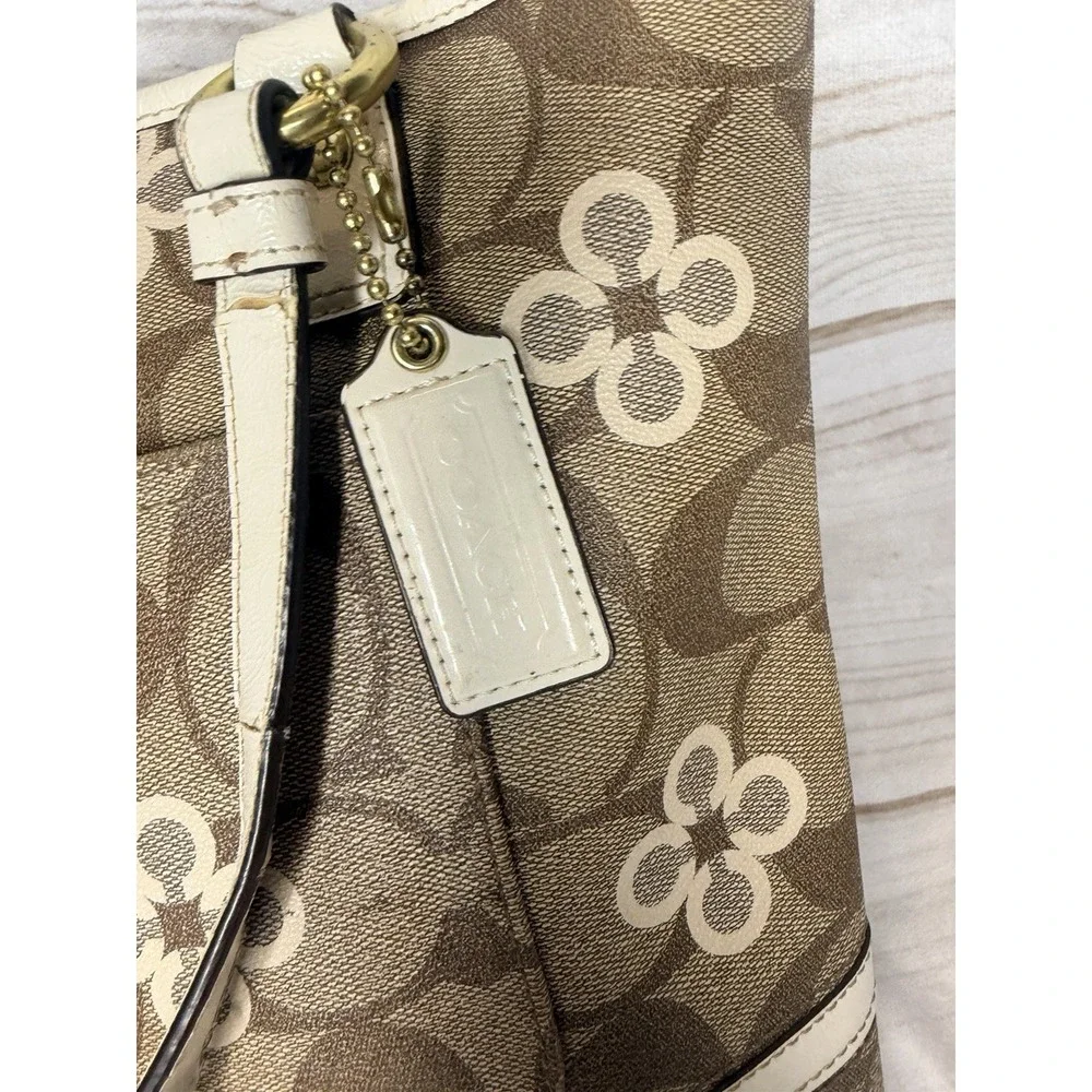 Coach Signature Floral Clover Tote Bag Khaki Ivory Canvas Leather Trim